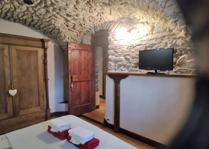 Le Petit Chateau De Vetan Cir 0023